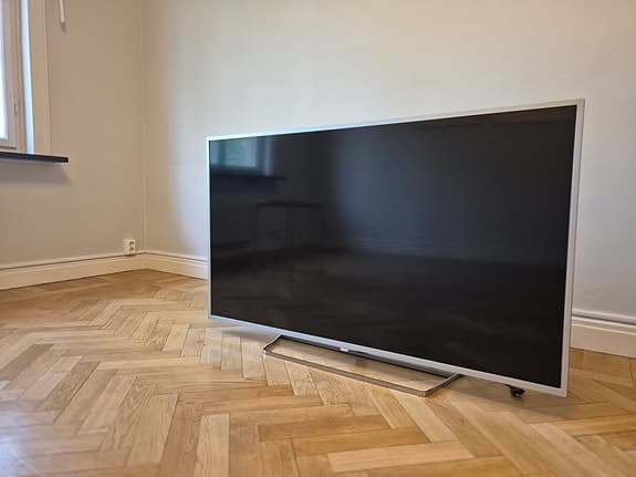 Philips 55” Smart TV 55PUS7363/12 – Ambilight, original fjärr med tangentbord