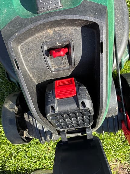 Bosch gräsklippare med trimmer Batteri ingår