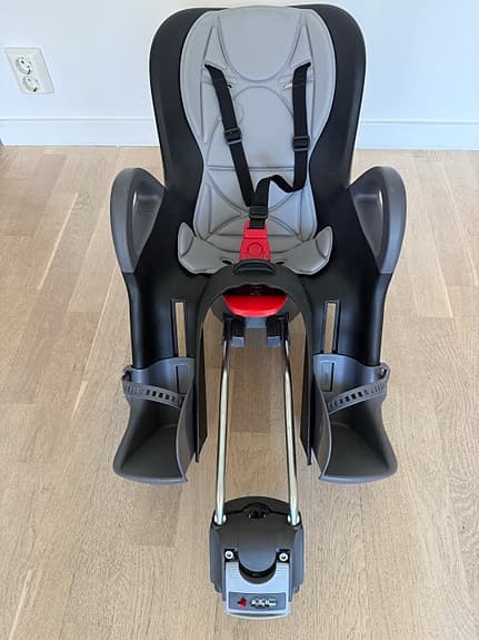Cykelbarnstol svart/grå med fäste