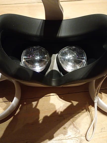 Meta quest 2 i orginal förpackning