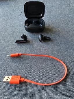 JBL Live flex 3 true wireless in-ear hörlurar.