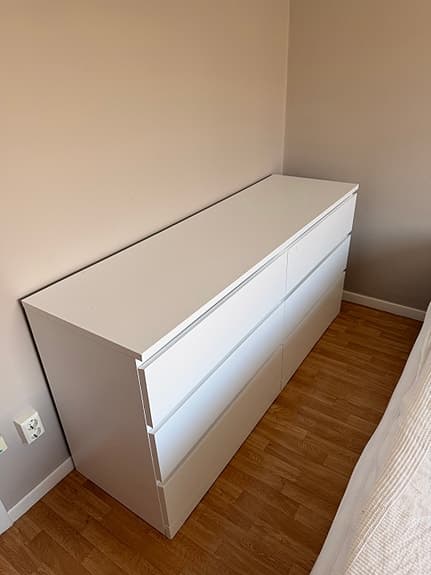 IKEA MALM byrå med dekorplast säljes