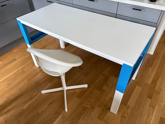Skrivbord & stol IKEA, barn, höj/sänkbart bord och stol
