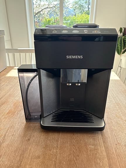 Siemens EQ500 Integral Connect espressomaskin svart