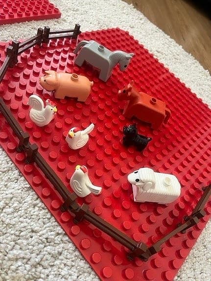LEGO DUPLO klossar och figurer blandat paket