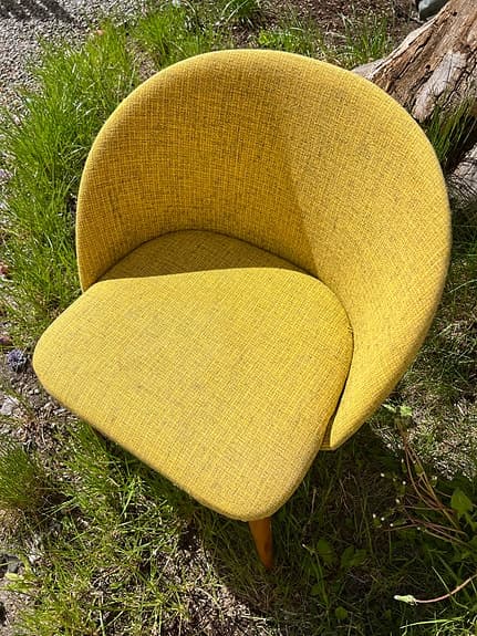 Liten retrostol/-fåtölj från 50/60-tal