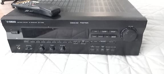 Yamaha förstärkare svart