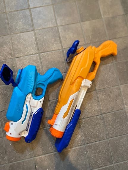 Nerf Supersoaker vattenpistoler blå och orange
