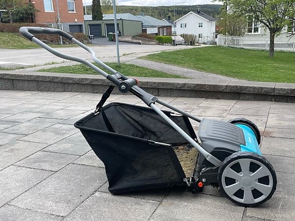 Gardena Cylindergräsklippare Comfort 400c med uppsamlare