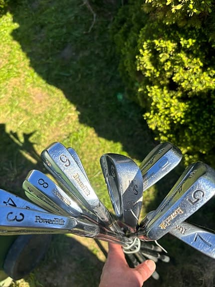 PowerBilt järnset golfklubbor 3-10 + SW