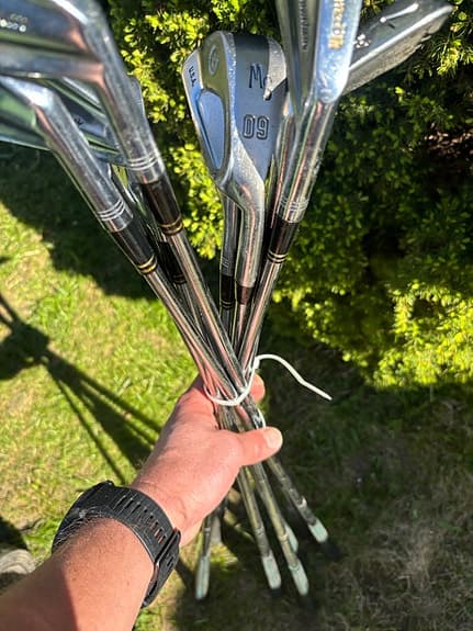 PowerBilt järnset golfklubbor 3-10 + SW