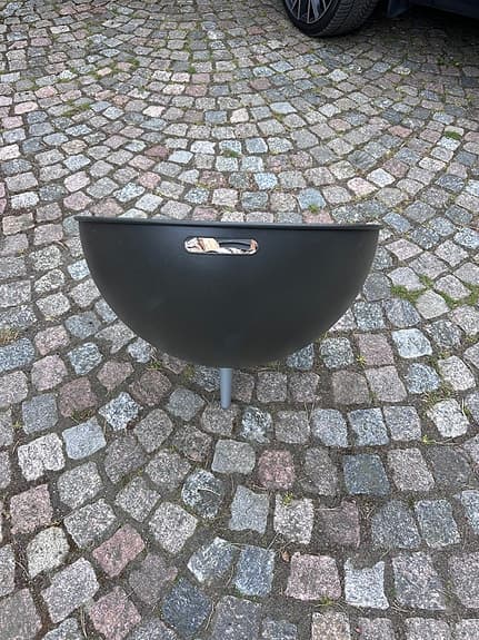 Svart eldstad Fire Globe från Eva Solo / eldfat på ben