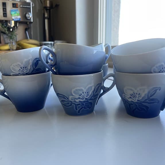 Royal Copenhagen porslin Julrosen – koppar och fat