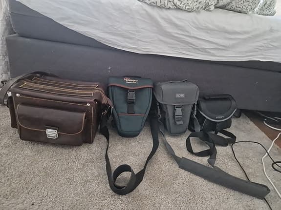 Kameraväskor / kamerafodral – Lowepro, Sony m.m.