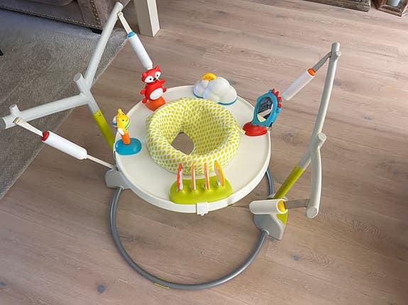 Skip Hop Explore & More hoppgunga