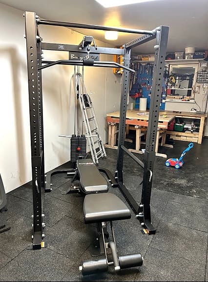 Body-Solid power rack med kabeldrag och träningsbänk