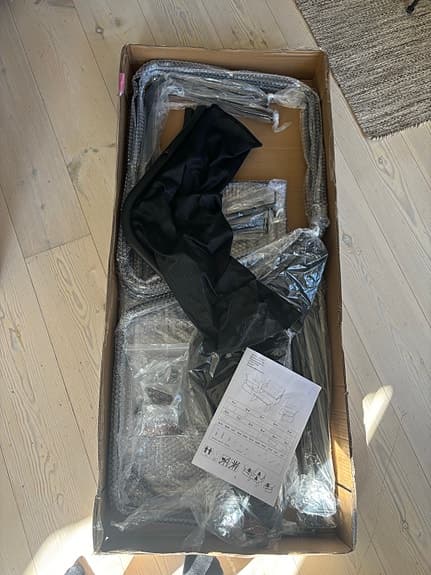 Svart loungeset 2 fotöljer 1 glasbord (exkl soffa)
