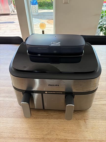 Philips airfryer med dubbla korgar och ångfunktion