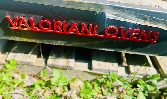 Valoriani Hobby 100 – Oanvänd vedeldad pizzaugn