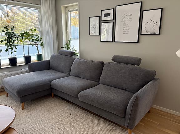 Grå soffa från Mio modell County