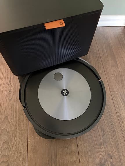 iRobot roomba j7+ med cleanbase