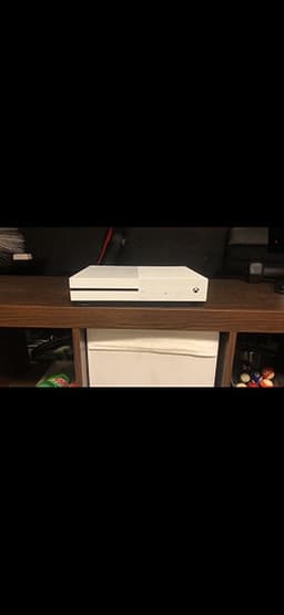 Xbox One S vit spelkonsol