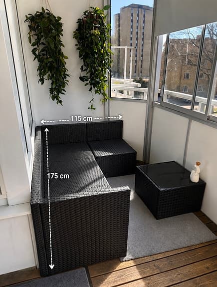 Utemöbler, lounge soffa med tillhörande bord