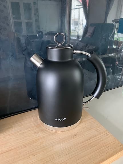 ASCOT Vattenkokare rostfritt stål, 1,6 L, 2 200 W, svart