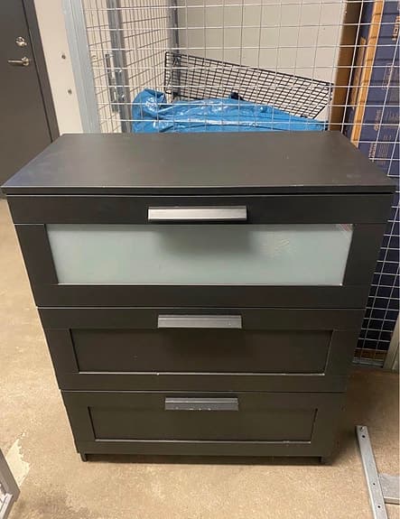 Ikea Brimnes Byrå med 3 lådor i svart.