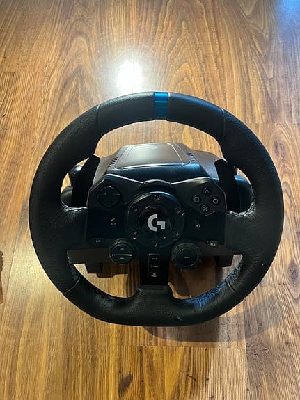 Logitech G923 TRUEFORCE, PS4, PS5,PC adapter ingår