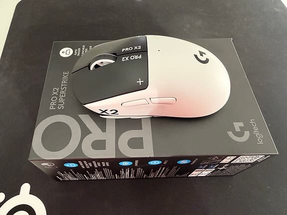 Logitech G Pro X2 Superlight trådlös gamingmus