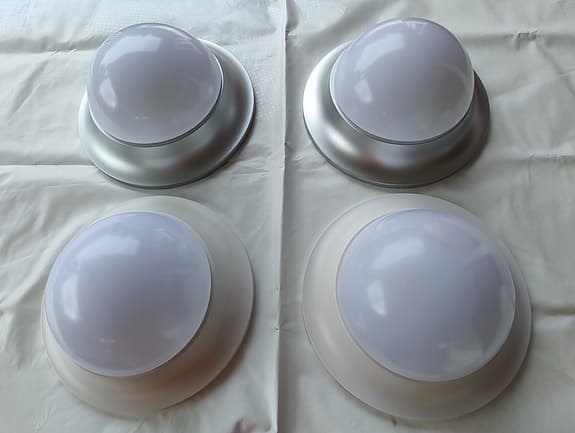 4 st LED-lampor Taklampor Vägglampor vit/silver + 1 st Reservlampkupa