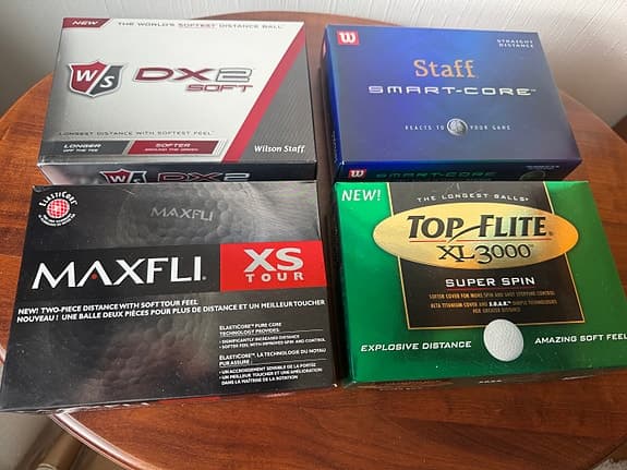4 dussin nya golfbollar Wilson DX2 och Smartcore, Maxfli, Top-Flite XL 3000.