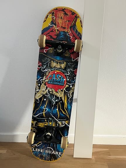 Skateboard Cash