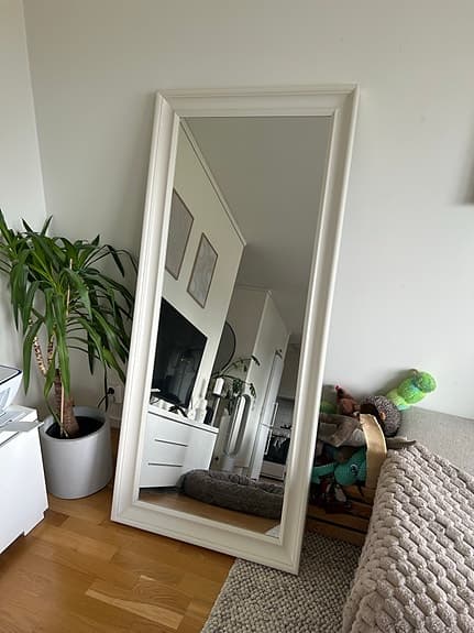 Vit spegel