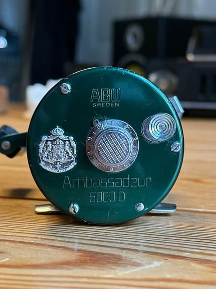 ABU Ambassadeur 5000D rulle + ABU Caster 121 Zoom spö