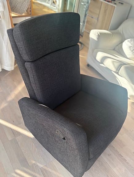 Fåtölj VADUM vridplatta med grått tyg