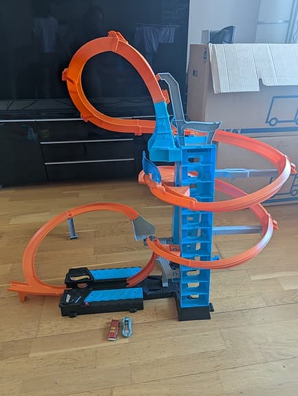 Hot Wheels skyhöga tornet