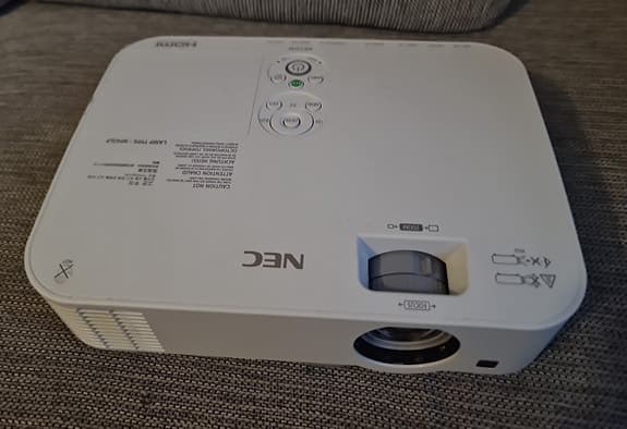 Projektor NEC ME331W