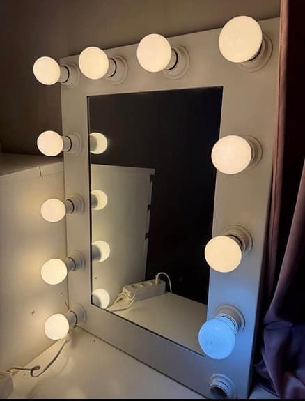 Mio Mira sminkspegel med belysning vit