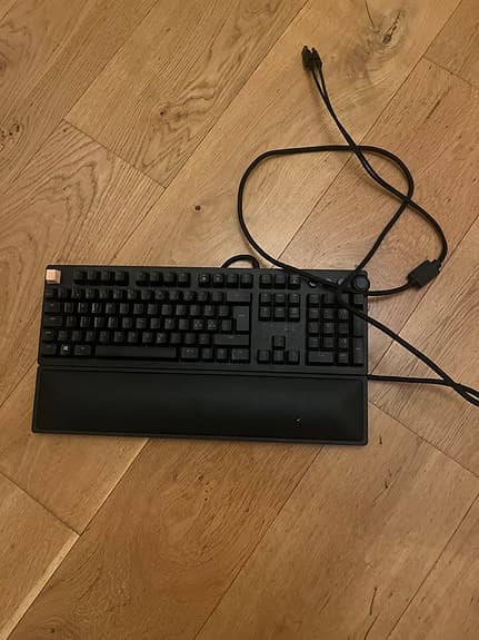 Corsair K70 RGB MK.2 mekaniskt tangentbord svart