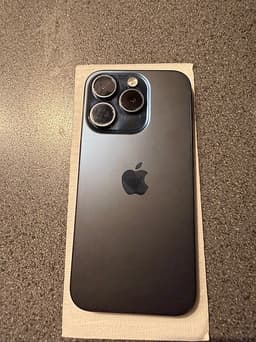 Apple iPhone 15 Pro 128 GB blå
