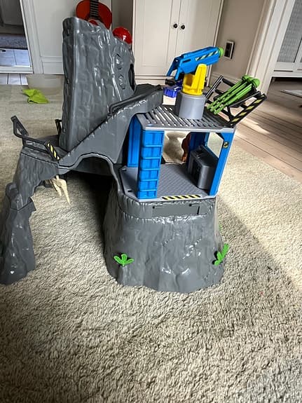 Schleich basstation vulkan -ljud och ljus