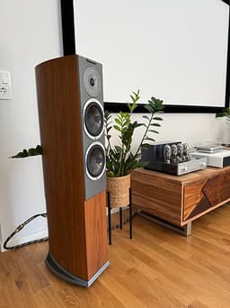 Audiovector R3 signature valnöt
