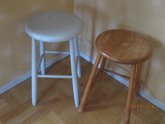 2 st äldre träpallar pallar trä.