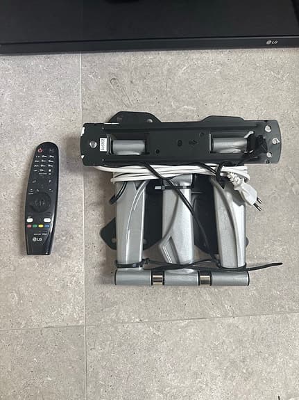 LG 43” smart TV