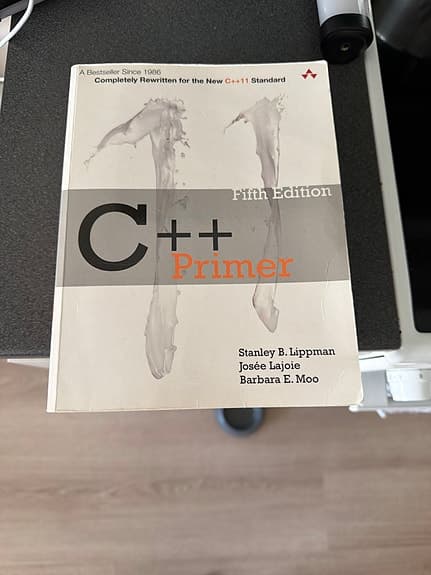 C++ Primer Fifth Edition lärobok