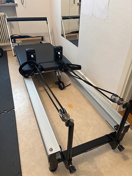 Pilates reformer Align- Pilates för studiobruk
