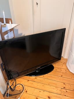 Samsung LE32B450C4W TV 32 tum svart