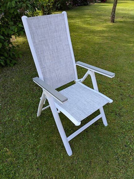Mio positionsstol för trädgården eller balkongen